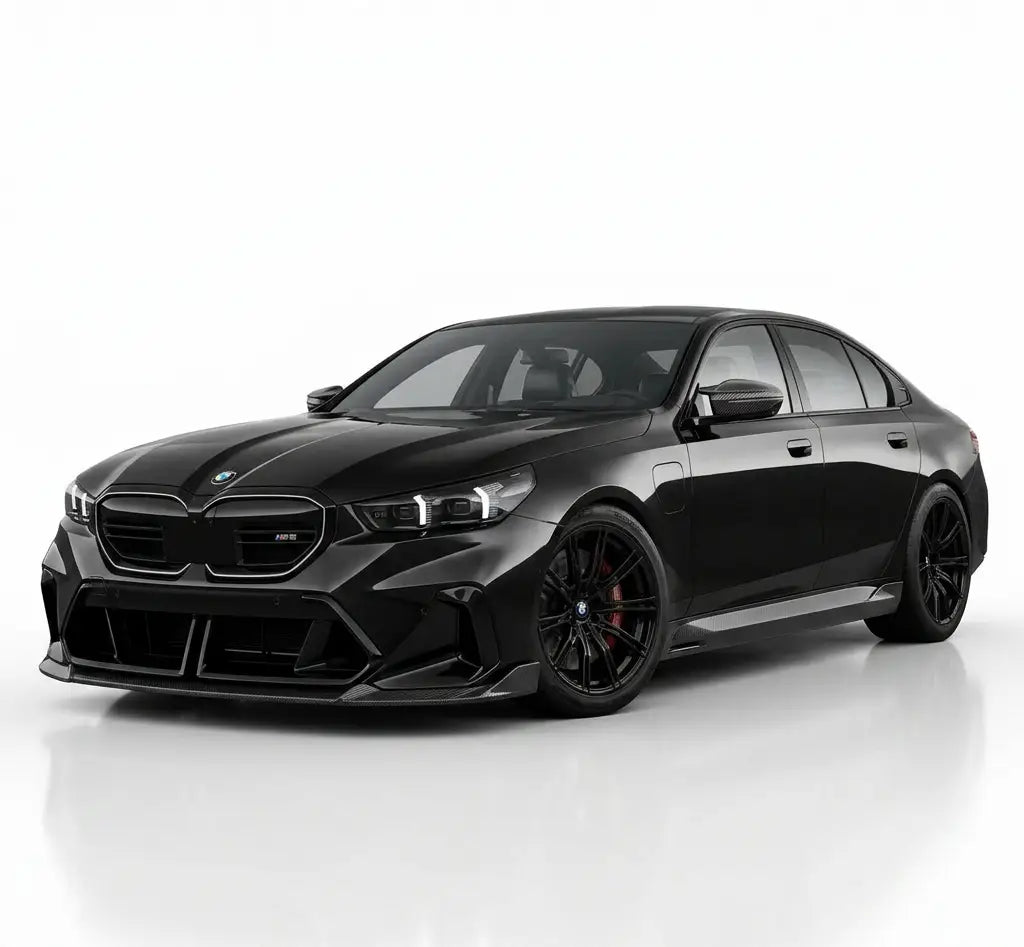 Fekete bmw m5 sedan karbon szén kipufogó rendszerrel és agresszív aerodinamikai kialakítással fekete többküllős alufelnin