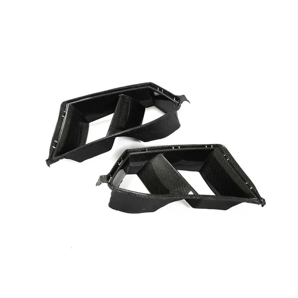 Alsó beömlők carbon fiber betétek bmw g80 g81 m3 és g82 g83 m4 belső ajtópanelben fekete szálas kipufogó rendszerhez