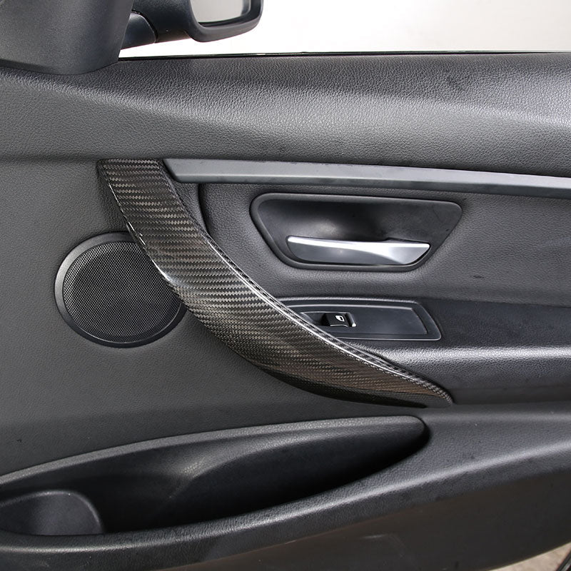 Fekete ajtókárpiton felszerelt carbon ajtóbehúzó fogantyú – BMW F30