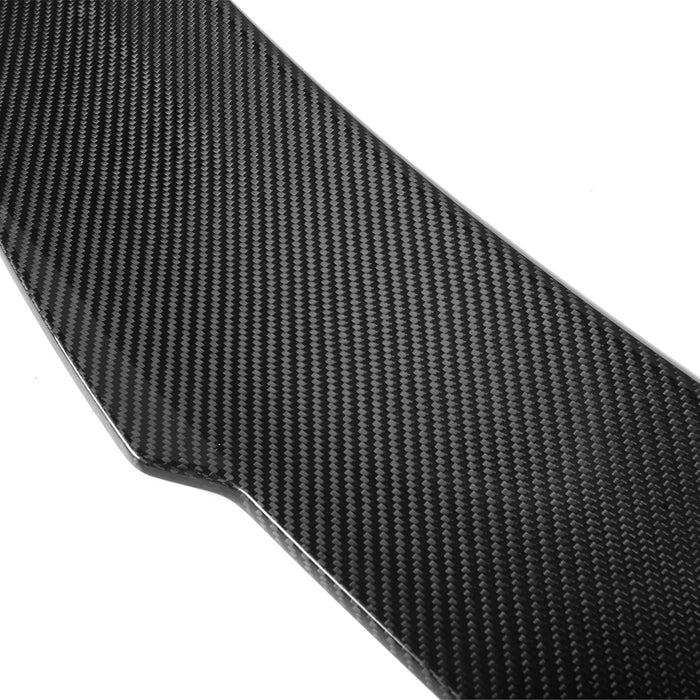 Csomagtartó spoiler carbon szövése közelről (Ducktail Style) – BMW F80 M3 / F30