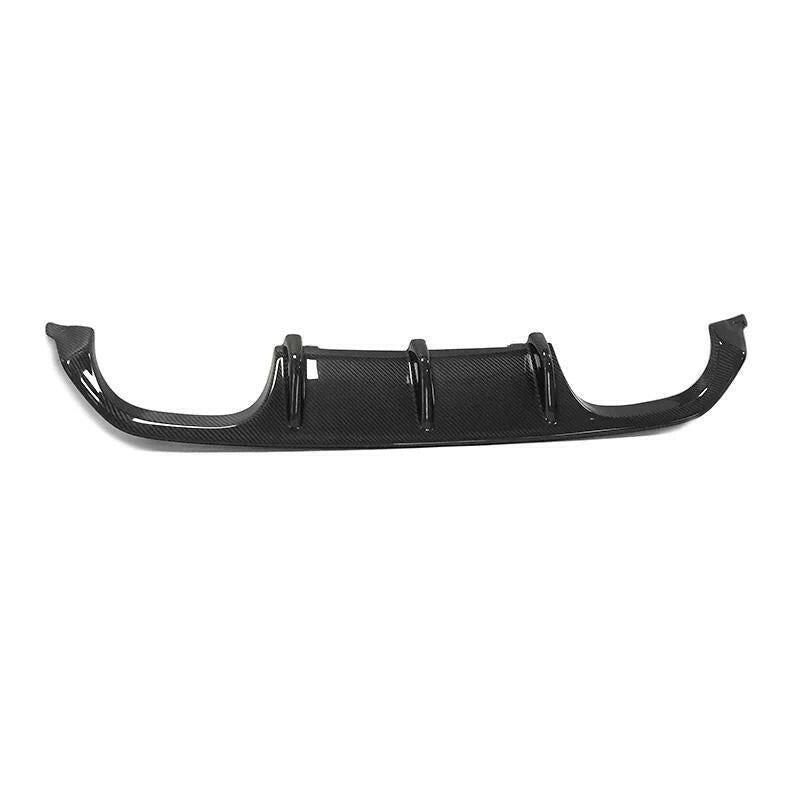Carbon hátsó diffúzor három bordával, hátulnézetből (Performance Style) – BMW F80 M3 / F82 M4