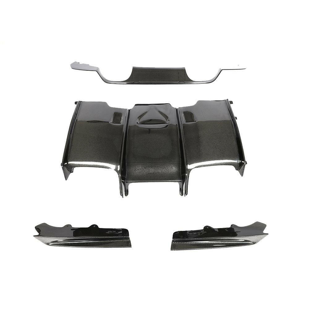 4 darabos carbon hátsó diffúzor felülnézetből (PSM Style) – BMW F80 M3 / F82 M4