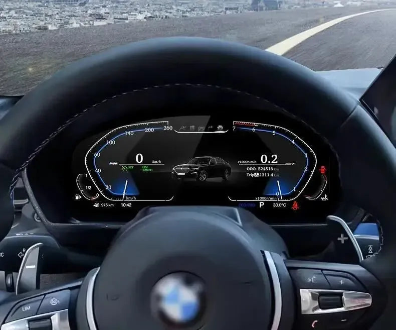 Digital instrument cluster switched on, from the driver's perspective, M3 (F80) version – BMW F80 M3