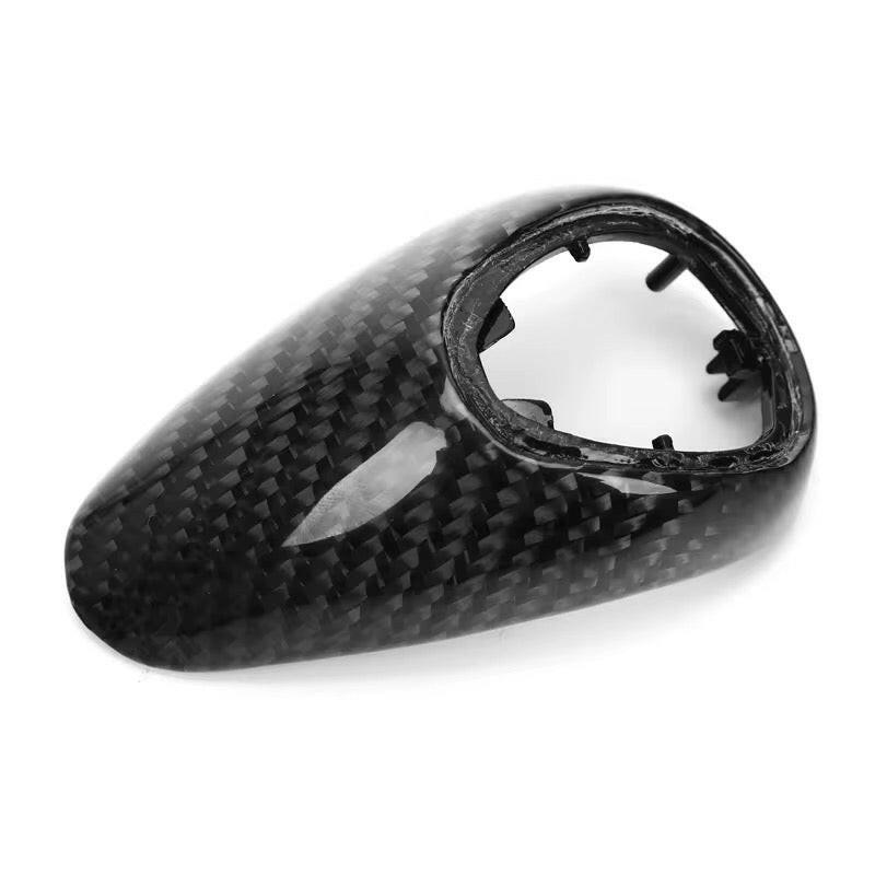 Carbon fiber DCT váltókar-borítás felülről ferdén – BMW F87 M2