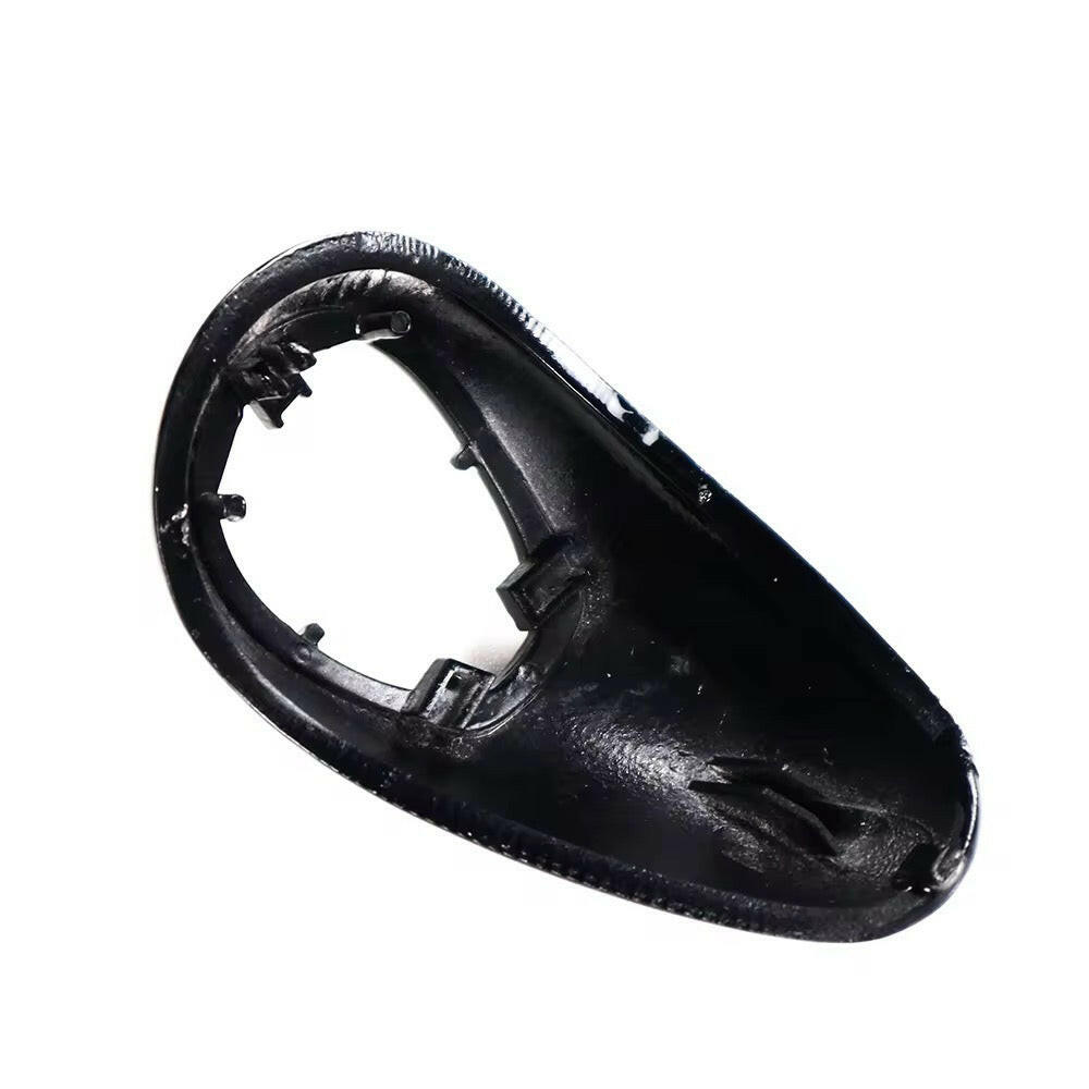 Carbon fiber DCT váltókar-borítás alulról, rögzítőfülekkel – BMW F87 M2