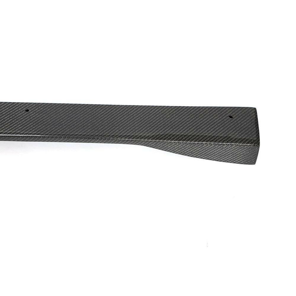 Carbon fiber side skirt extension front end close-up (3D Style) – BMW F87 M2