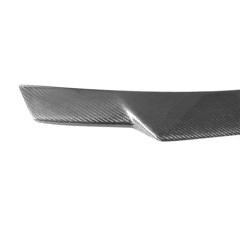 Carbon fiber spoiler lépcsős vége közelről (C74 Style) – BMW F87 M2