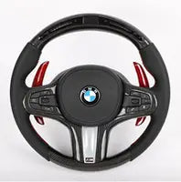 Bmw g szériás egyedileg készített fekete kormány piros díszítéssel és ezüst trimmel, m3 kipufogó rendszerhez illeszthető