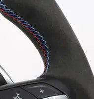 Bmw g szériás kormány fekete szarvasbőr vörös fehér kék varrással m3 kipufogó karbon kipufogó rendszerhez