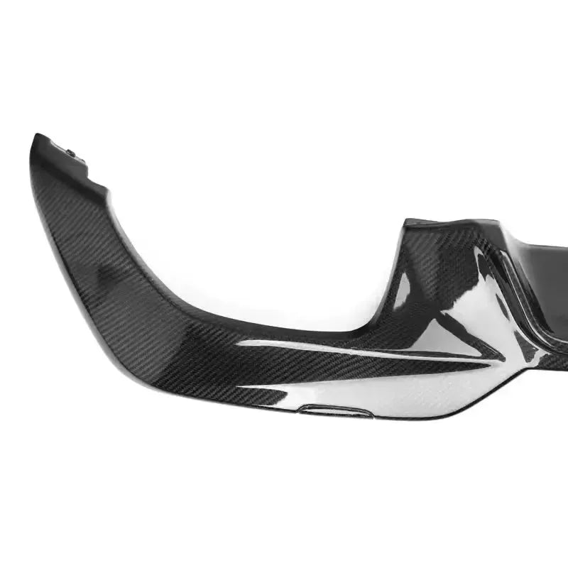 Carbon rear diffuser corner piece close-up (MP Style) – BMW G20 3 Series
