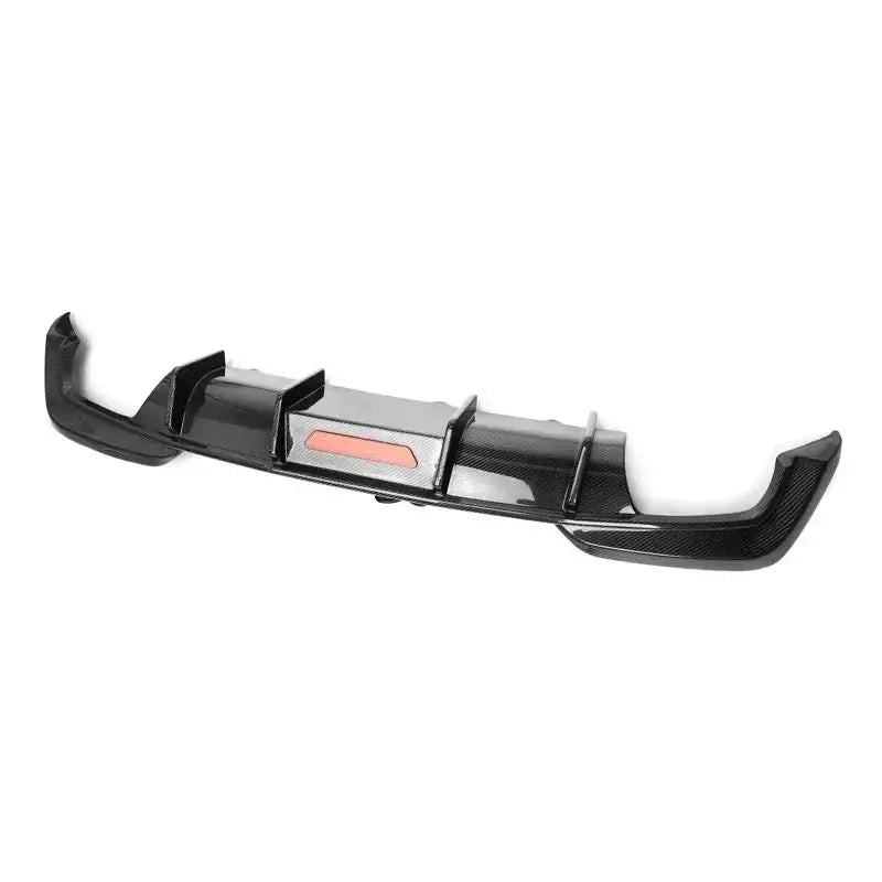 Carbon diffuser with horizontal clear/red brake light, three-quarter view (TK Style) – BMW G20 3 Series