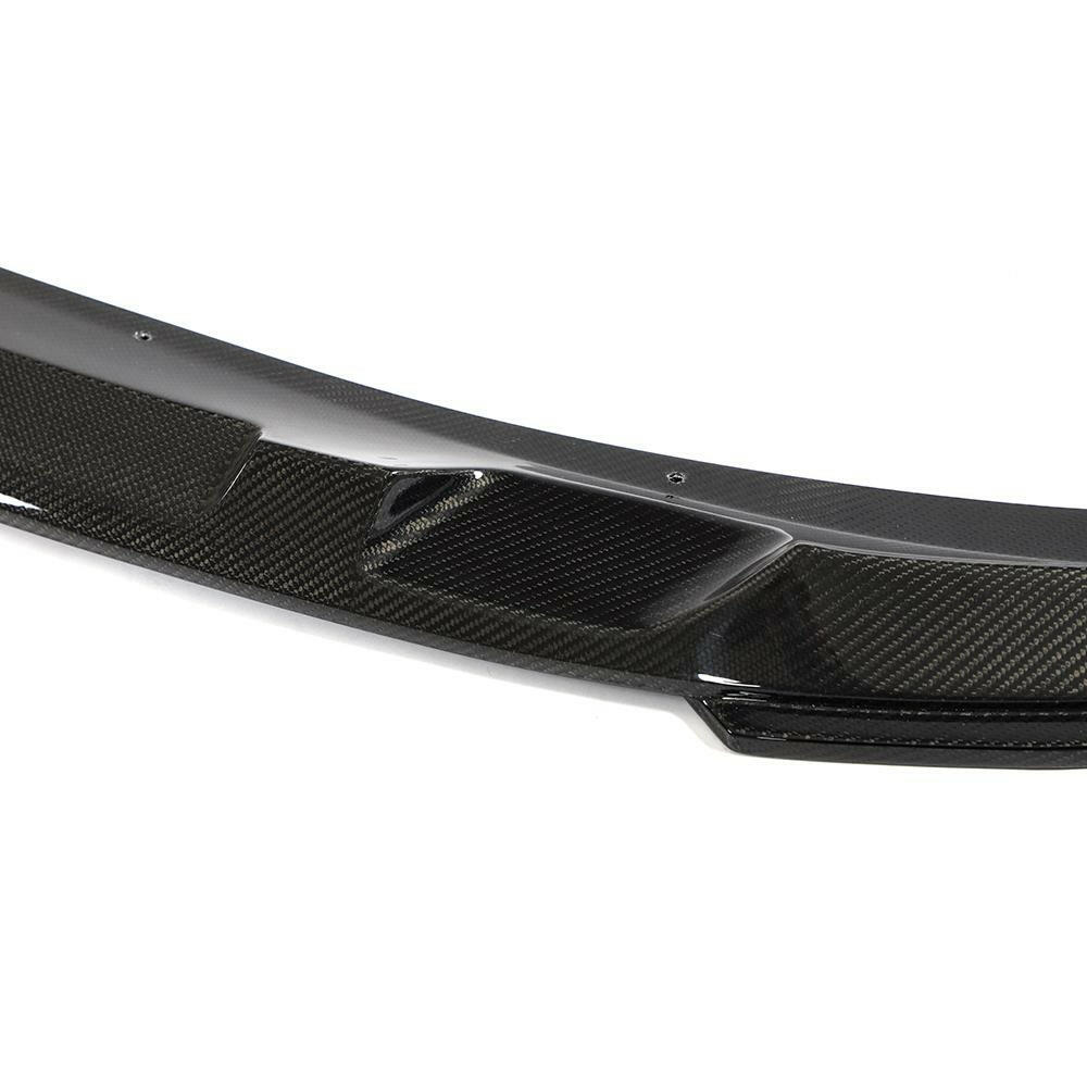 Center section of the carbon front lip made for LCI, close-up (3D Style) – BMW G20 3 Series