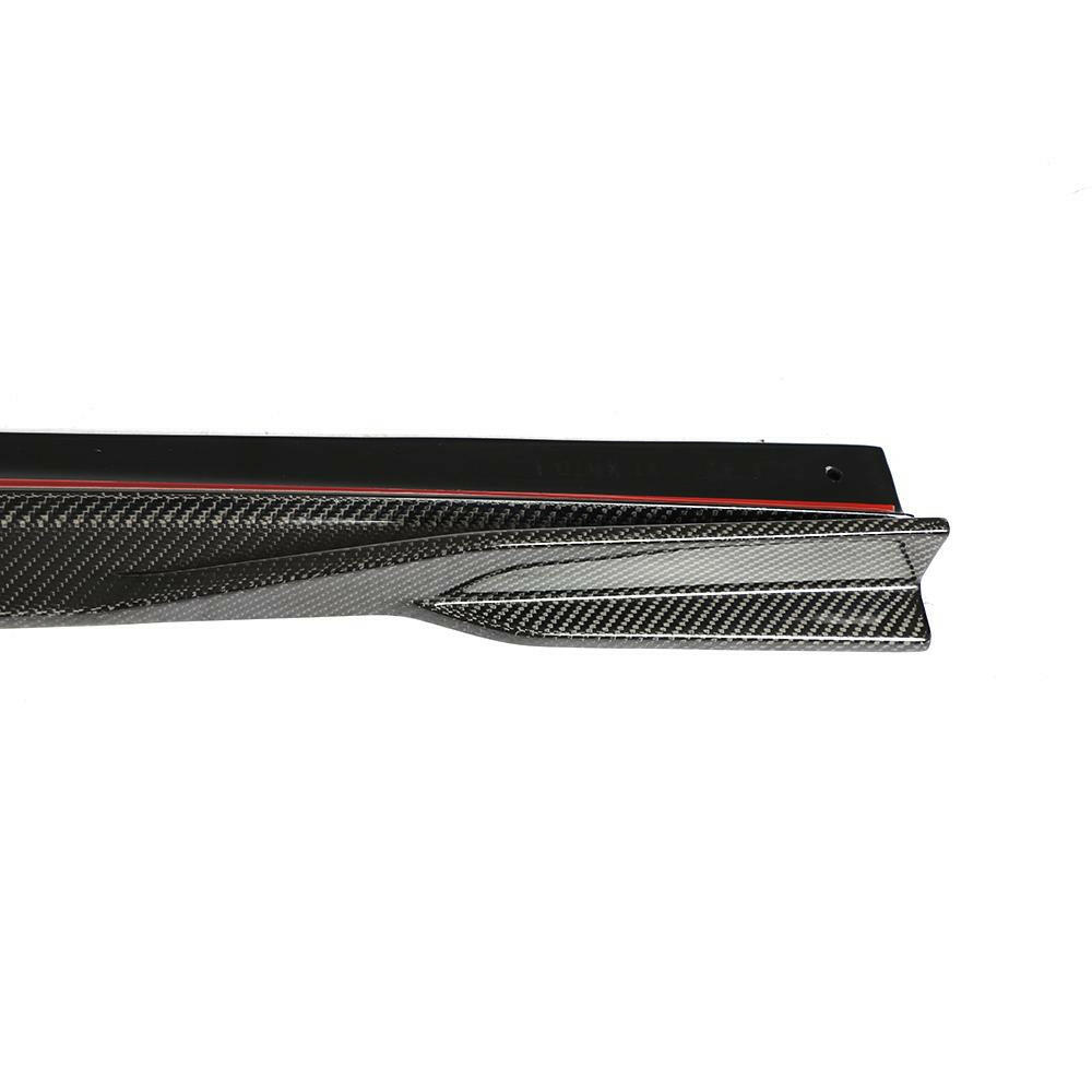 Close-up of the side skirt's flared carbon end section (Euro Style V1) – BMW G20 3 Series