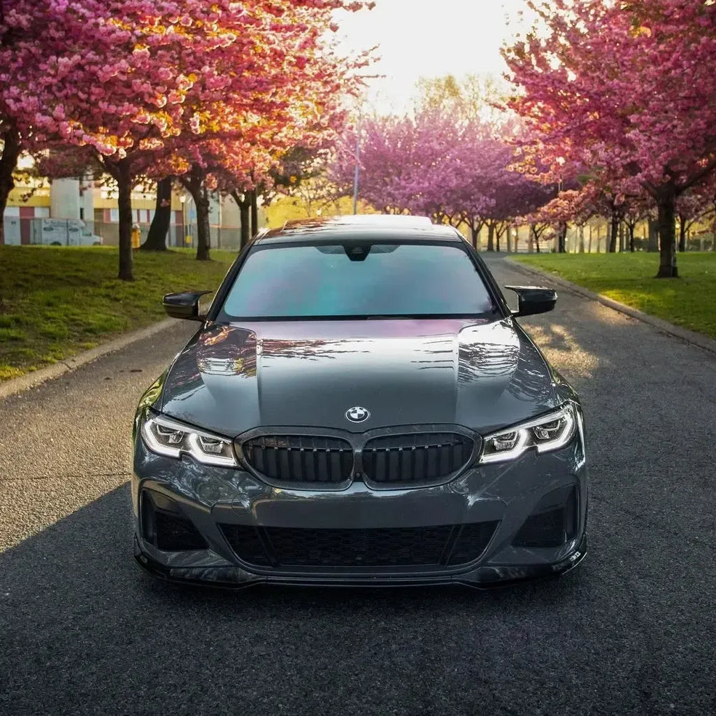 Gray pre-LCI BMW G20 M340i from the front, LED headlights with white DRL (Laser Style)