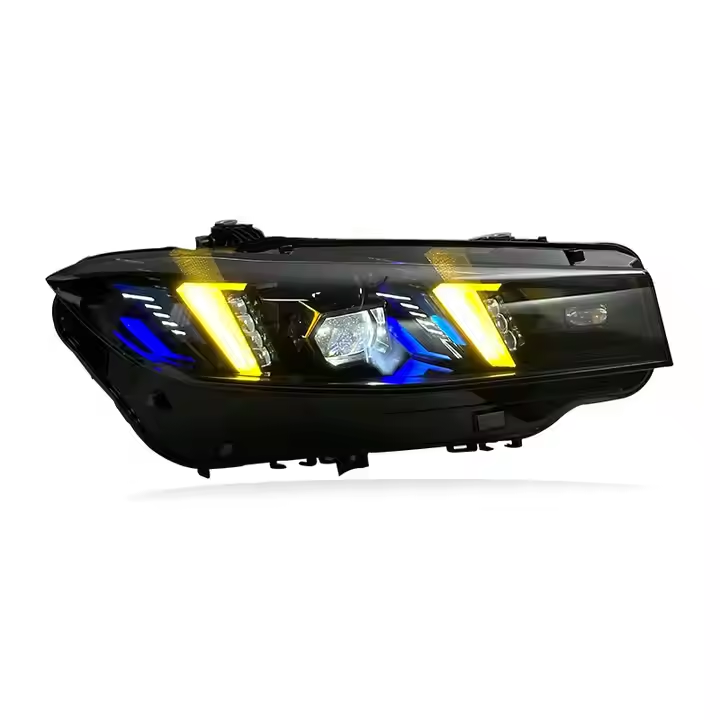 Headlight, angled view: yellow DRL, low beam and blue insert (Snake Eyes Style) – BMW G20 3 Series