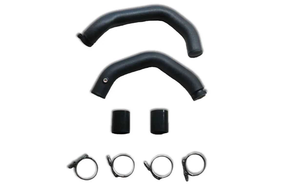 Black charge pipes with silicone couplers and clamps – BMW F80 M3 / F82 M4 (S55)