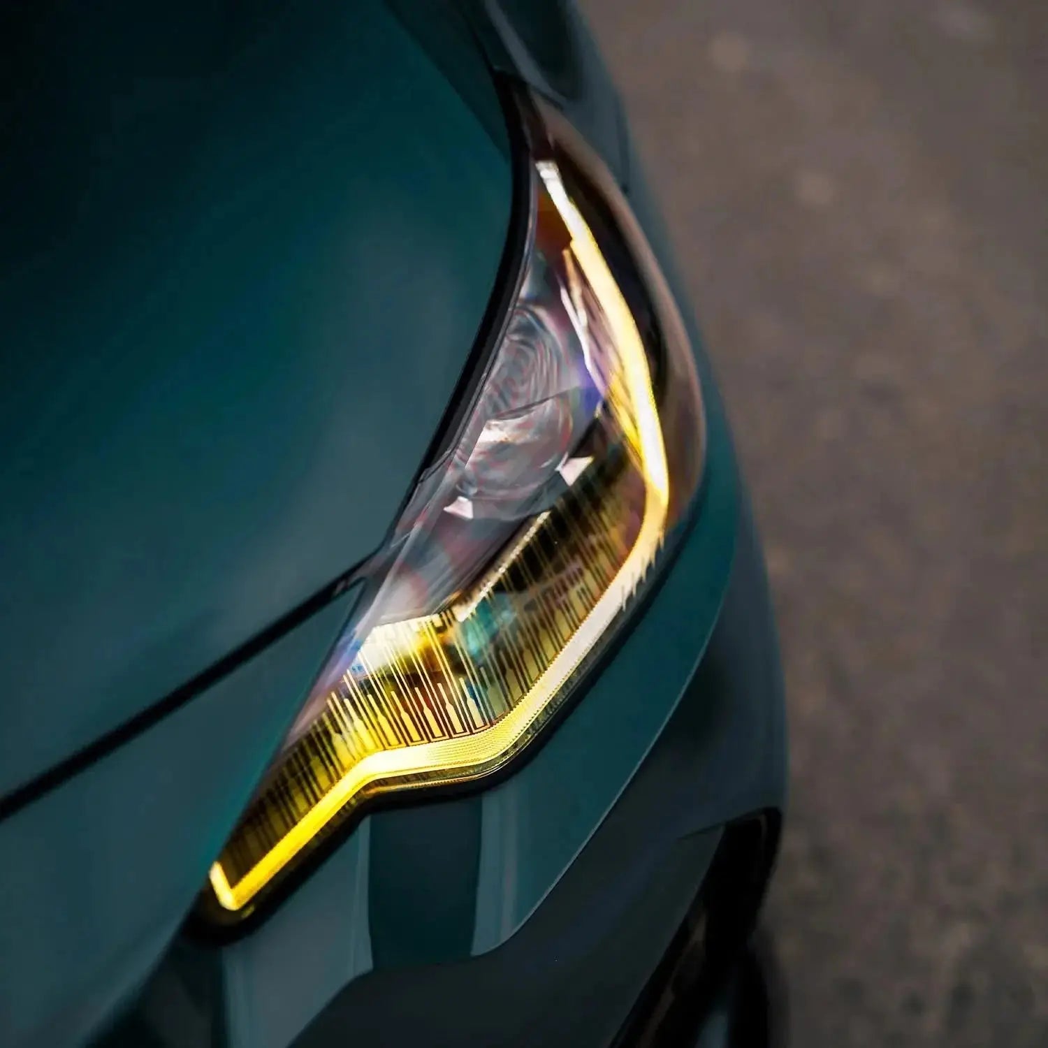 A sötét tengerzöld bmw m3 kipufogó rendszerhez illeszkedő drl csl lámpa modul sárga led nappali fényekkel