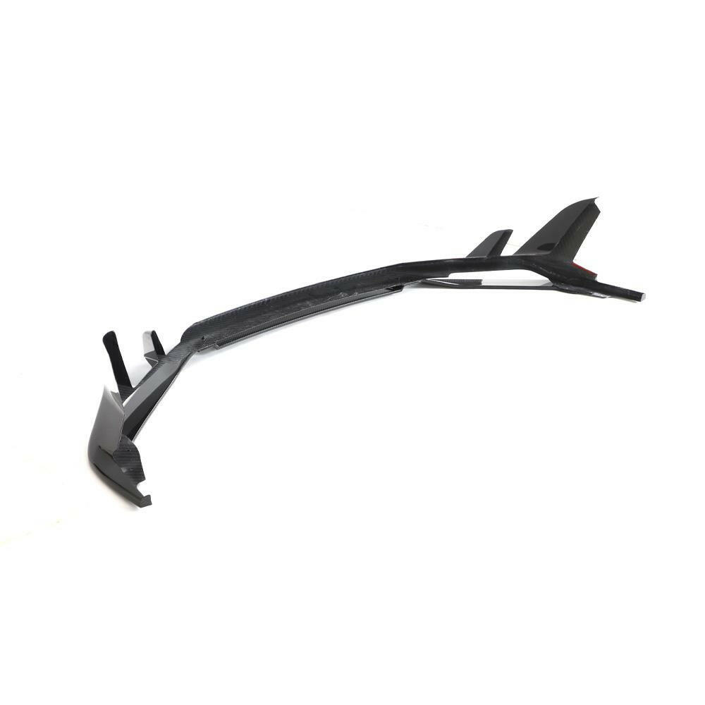 Finned 3-piece carbon fiber front lip, side 3/4 view (Capristo Style) – Audi R8 4S Facelift