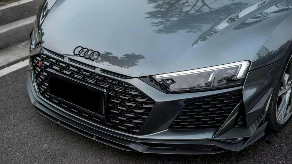 Gray Audi R8 4S Facelift front 3/4 close-up, with carbon front lip and vertical end plate (MT Style)