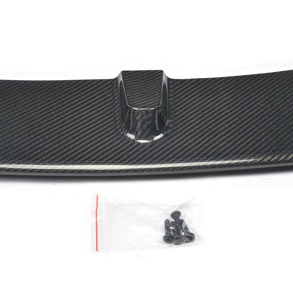 Carbon első koptató középső része közelről, csavarcsomaggal (MP Style) – BMW F30 3-as sorozat
