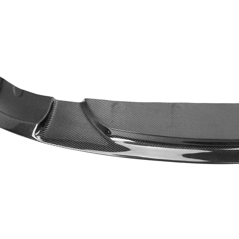 Close-up of the carbon front lip stepped center section and weave pattern (3D Style) – BMW G30 5 Series