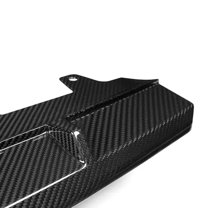 Close-up of the carbon front lip weave pattern and mounting tab (MP Style) – BMW G30 5 Series
