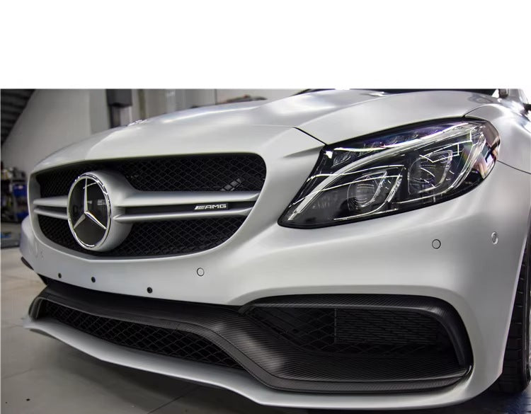 Első lökhárító beömlő díszlécek Carbon Fiber Mercedes-AMG C63 W205 | C205 – Középső alsó díszléc BKSS Style (1 db)