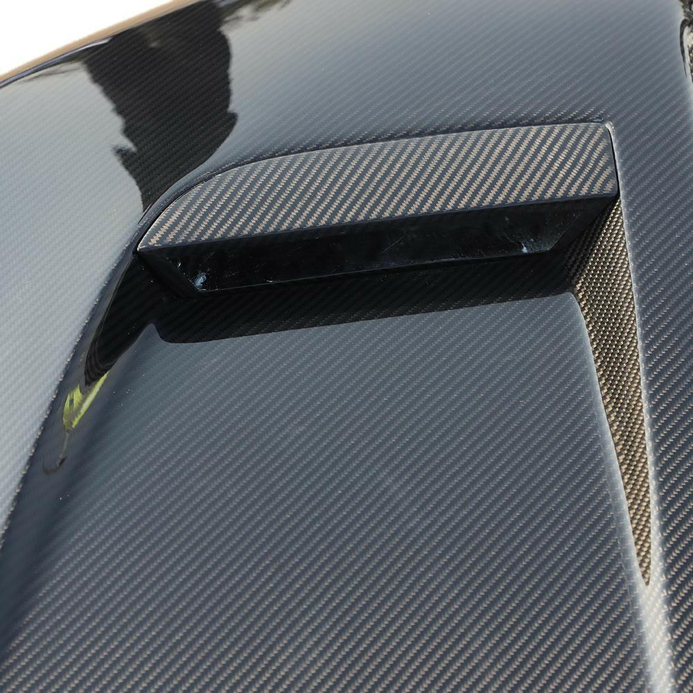 Motorháztető szellőzője és carbon szövése közelről (CS Style) – BMW F90 M5 és G30 5-ös sorozat