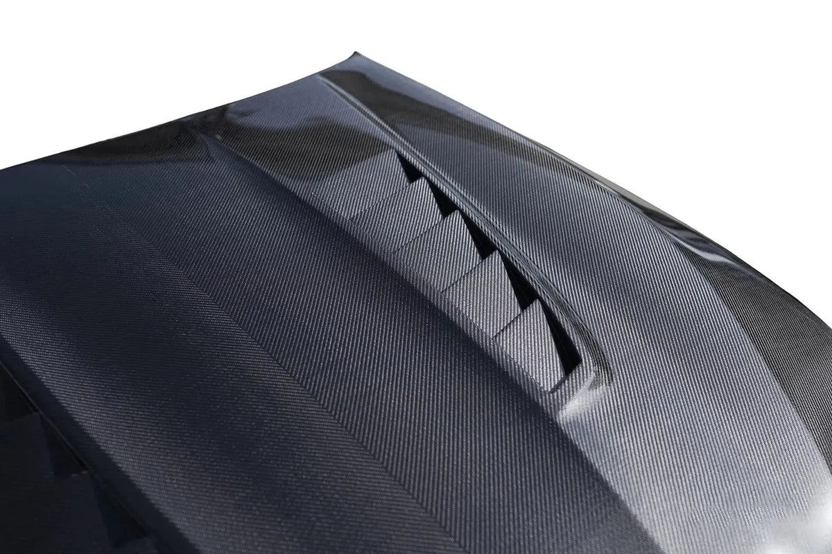 Close-up of double-sided carbon hood vents (GTR Style) – BMW F90 M5 and G30 5 Series