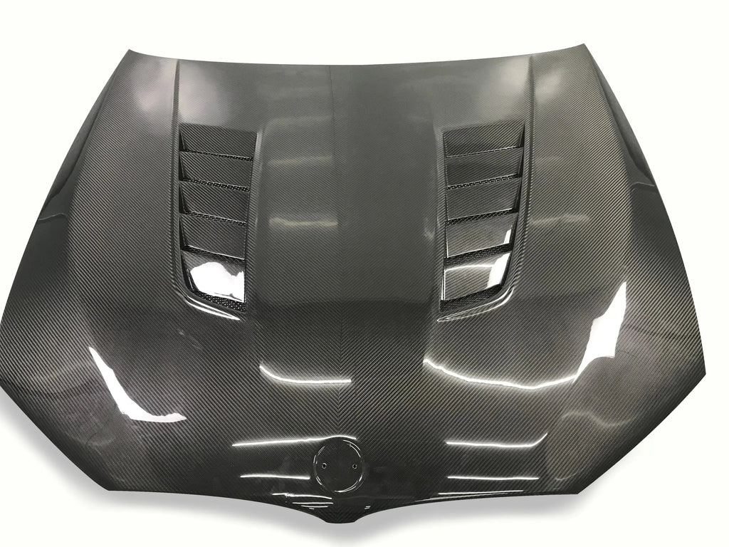 Carbon motorháztető felülről, két sor szellőzővel (GTR Style) – BMW F90 M5 és G30 5-ös sorozat