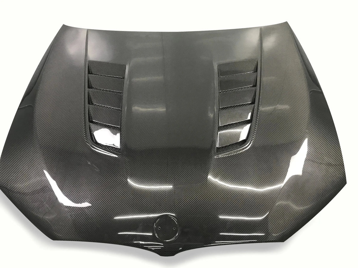 Carbon motorháztető felülről, két sor szellőzővel (GTR Style) – BMW F90 M5 és G30 5-ös sorozat