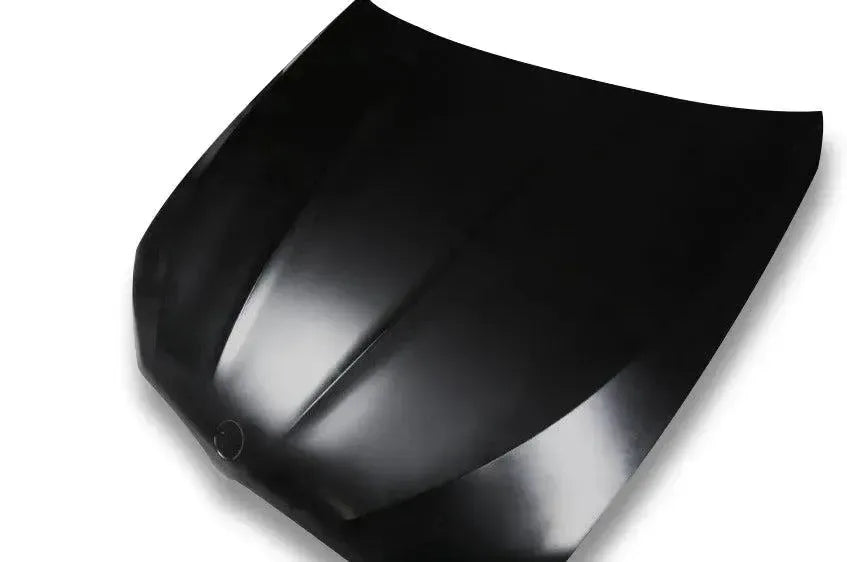 Black-primed, paintable aluminum hood, three-quarter view (M5 Style) – BMW G30 5 Series