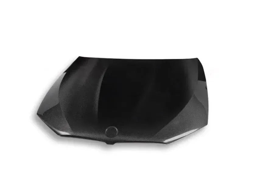 Carbon motorháztető középső kidomborítással, elülső 3/4-es nézet (M5 Style) – BMW G30 5-ös sorozat