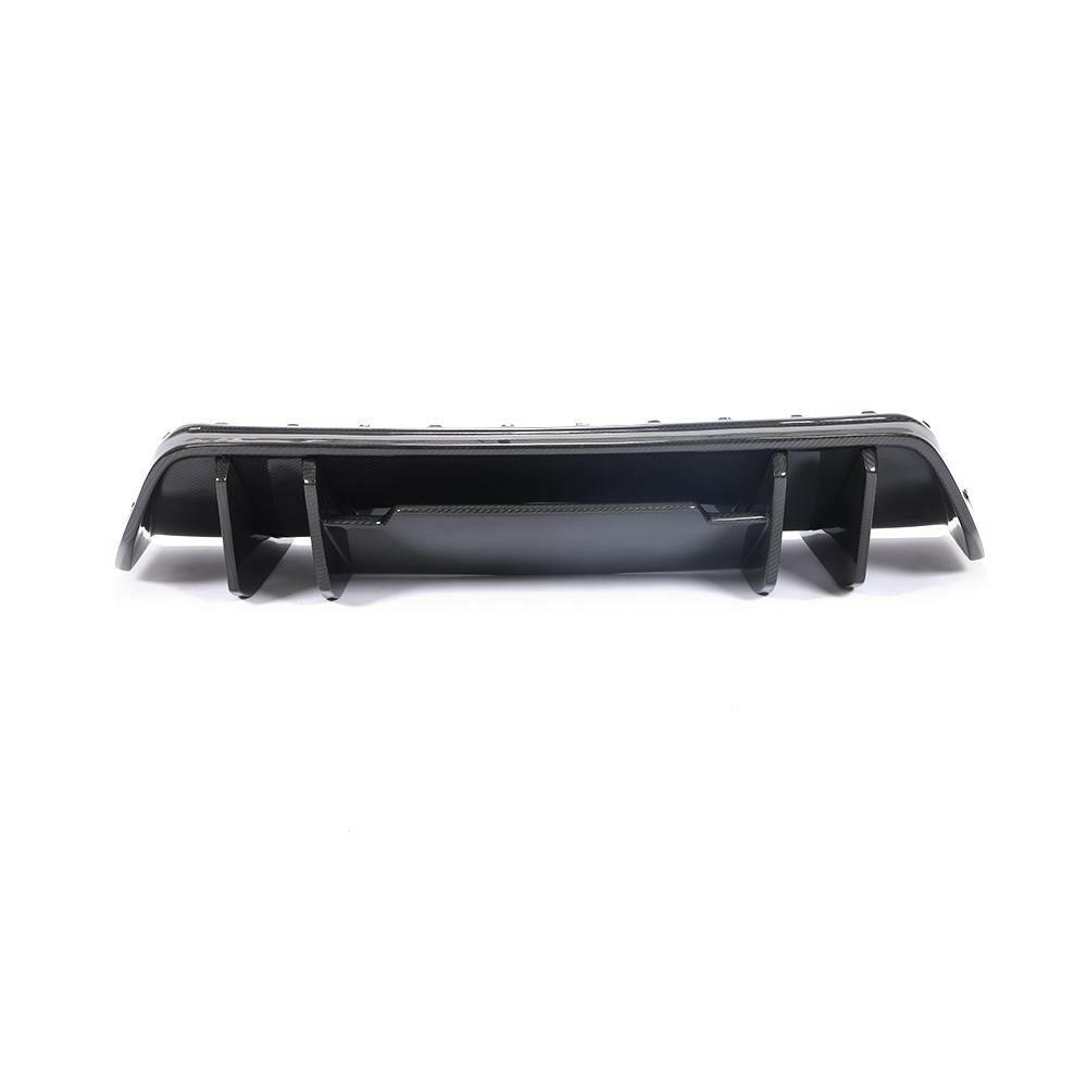 Carbon rear diffuser, rear view, with 4 fins arranged in two pairs (VRS Style) – Audi R8 4S (2015–2018)