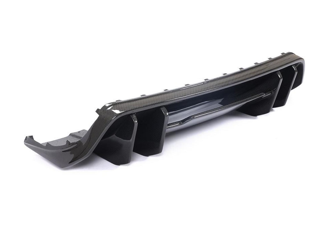 Carbon rear diffuser, low side three-quarter view (VRS Style) – Audi R8 4S (2015–2018)