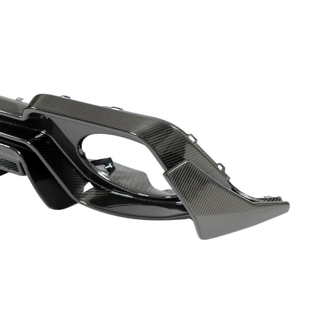 Close-up of carbon diffuser opening frame with side deflector (Capristo Style) – Audi R8 4S Facelift