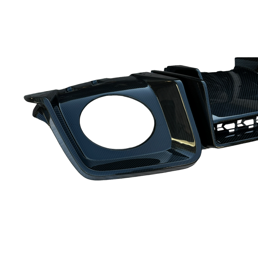 Close-up of the carbon rear diffuser's opening frame (GT Style) – Audi R8 4S Facelift