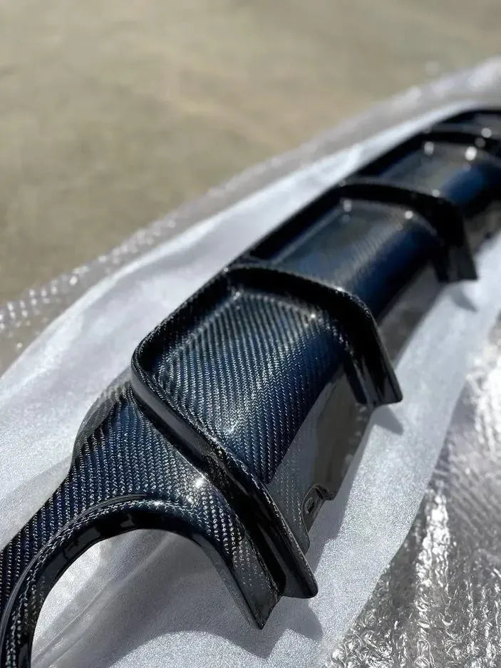 Close-up of the rear diffuser fins and carbon weave (MP Style) – BMW F32 4 Series