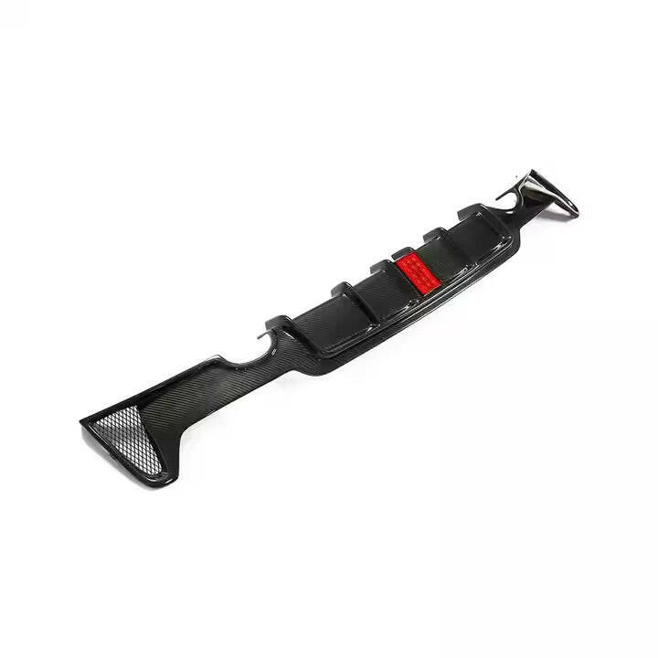 Carbon diffuser with brake light, upper three-quarter view, with mesh end inserts (MP Style) – BMW F32 4 Series