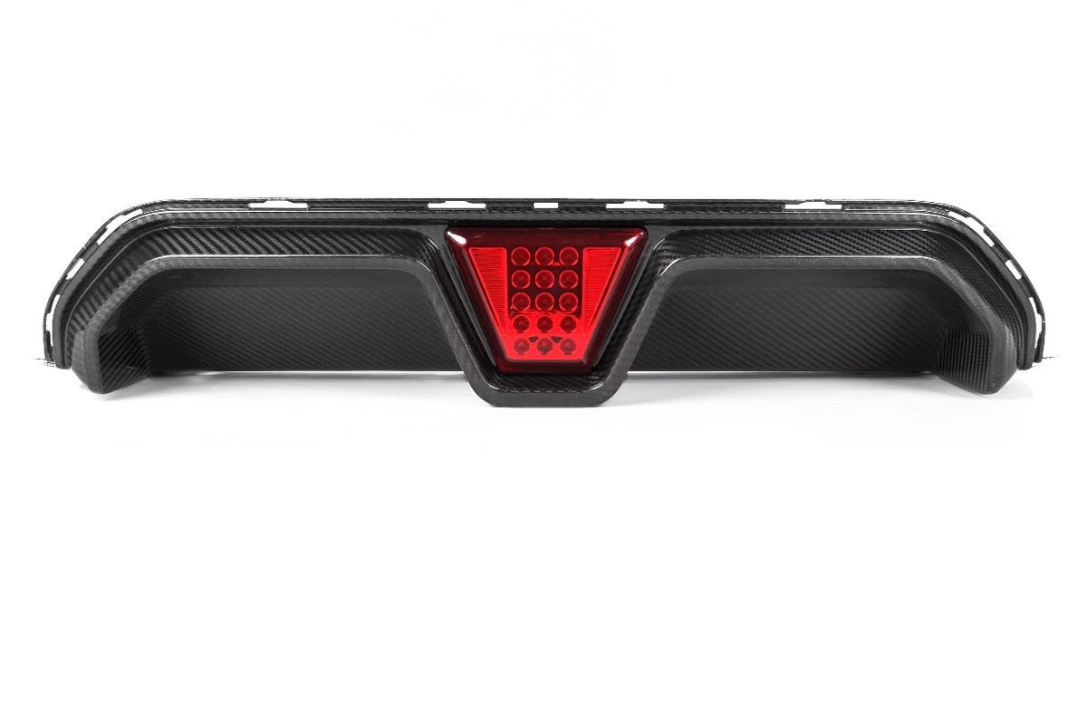 Carbon rear diffuser with red F1 brake light, rear view (PM Style) – BMW F90 M5