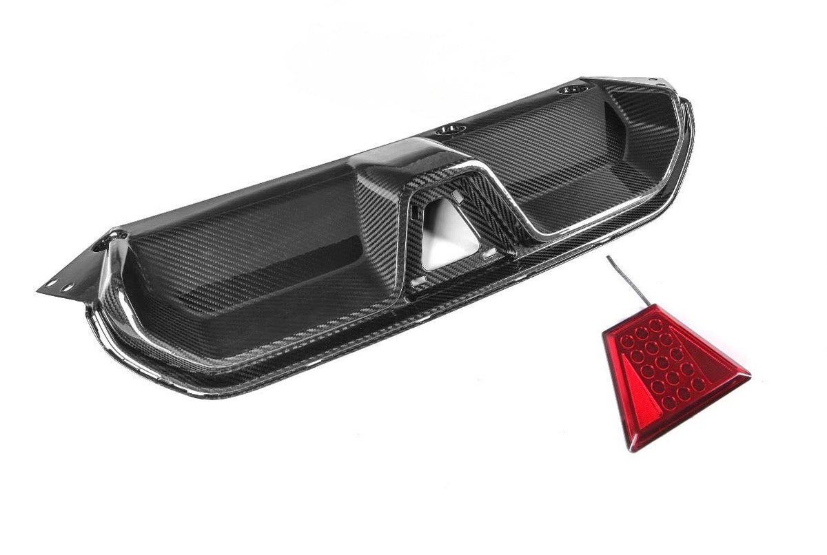 Carbon rear diffuser from above, with detached brake light unit (PM Style) – BMW F90 M5