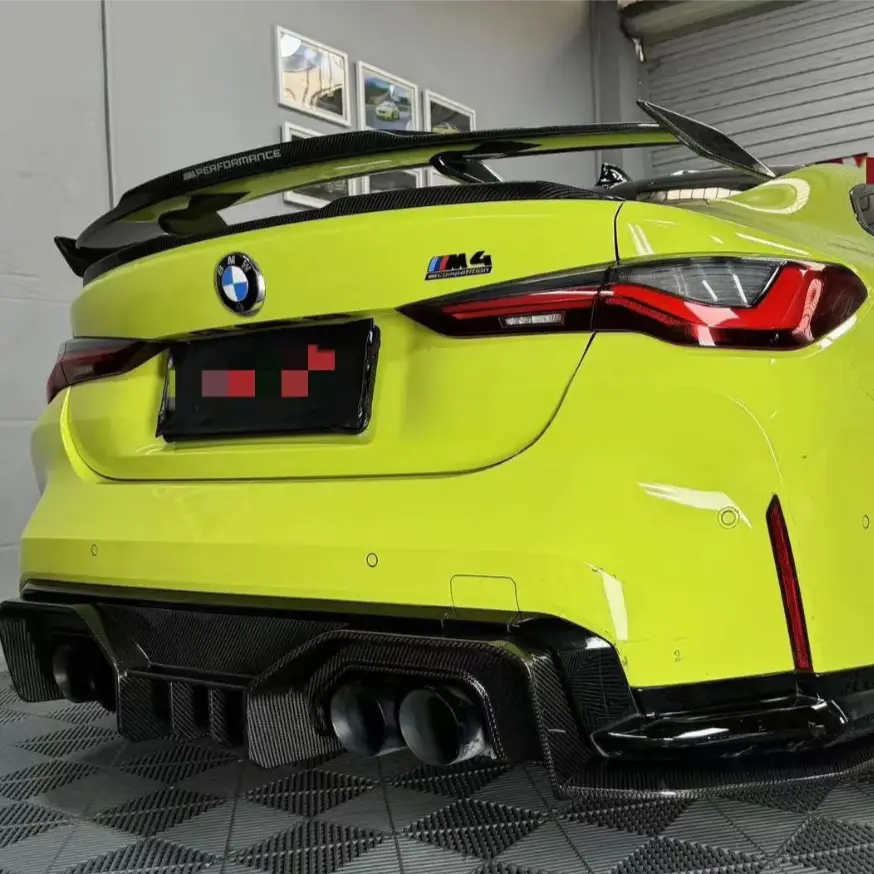 Hátsó diffúzor carbon fiber anyagból lime zöld bmw m4-hez, kiegészítő a bmw m3 kipufogó rendszer optimalizálásához