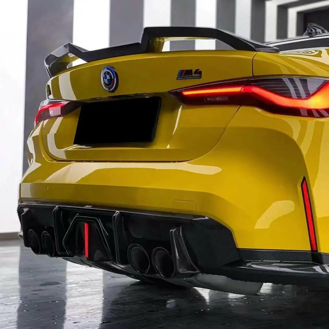 Vibráns sárga bmw m4 hátsó diffúzora karbon fiberből készült a bmw m3 kipufogó rendszerhez