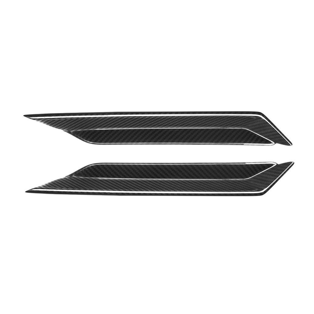 Két carbon fiber hátsó prizma borítás ferde nézetből (SQ Style) – BMW G90 M5