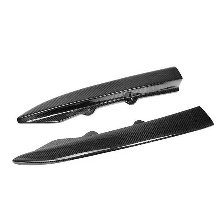 Carbon hátsó splitter pár közeli, ferde szögű képen (PSM Style) – BMW F30 3-as sorozat
