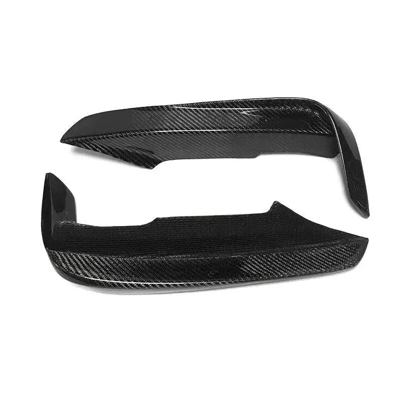 Két L alakú carbon felső canard oldalról fotózva (MAD Style) – BMW F30 3-as sorozat
