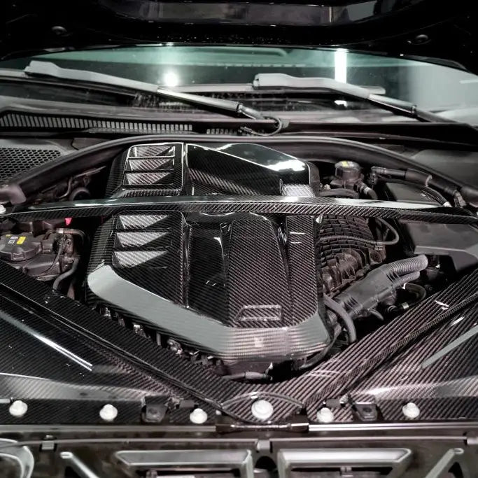 Fekete carbon fiber motortér burkolat bmw m3 kipufogó és kipufogó rendszer fejlesztéshez g80 g81 g82 g83 g87 modellekhez
