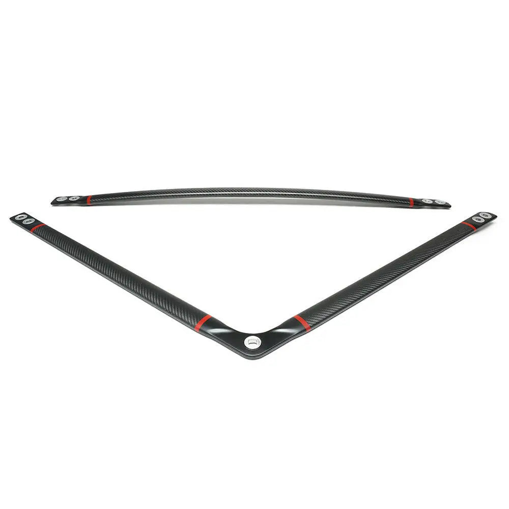Motortér burkolat carbon fiber bmw g80 m3 piros csíkokkal fekete carbon fiber kipufogó rendszerhez