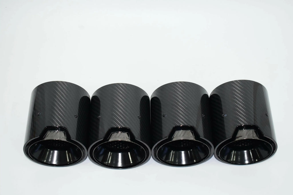 MP style carbon fiber kipufogóvégek fekete fényes kivitelben, fémes belső kialakítással bmw m3 kipufogó rendszerhez