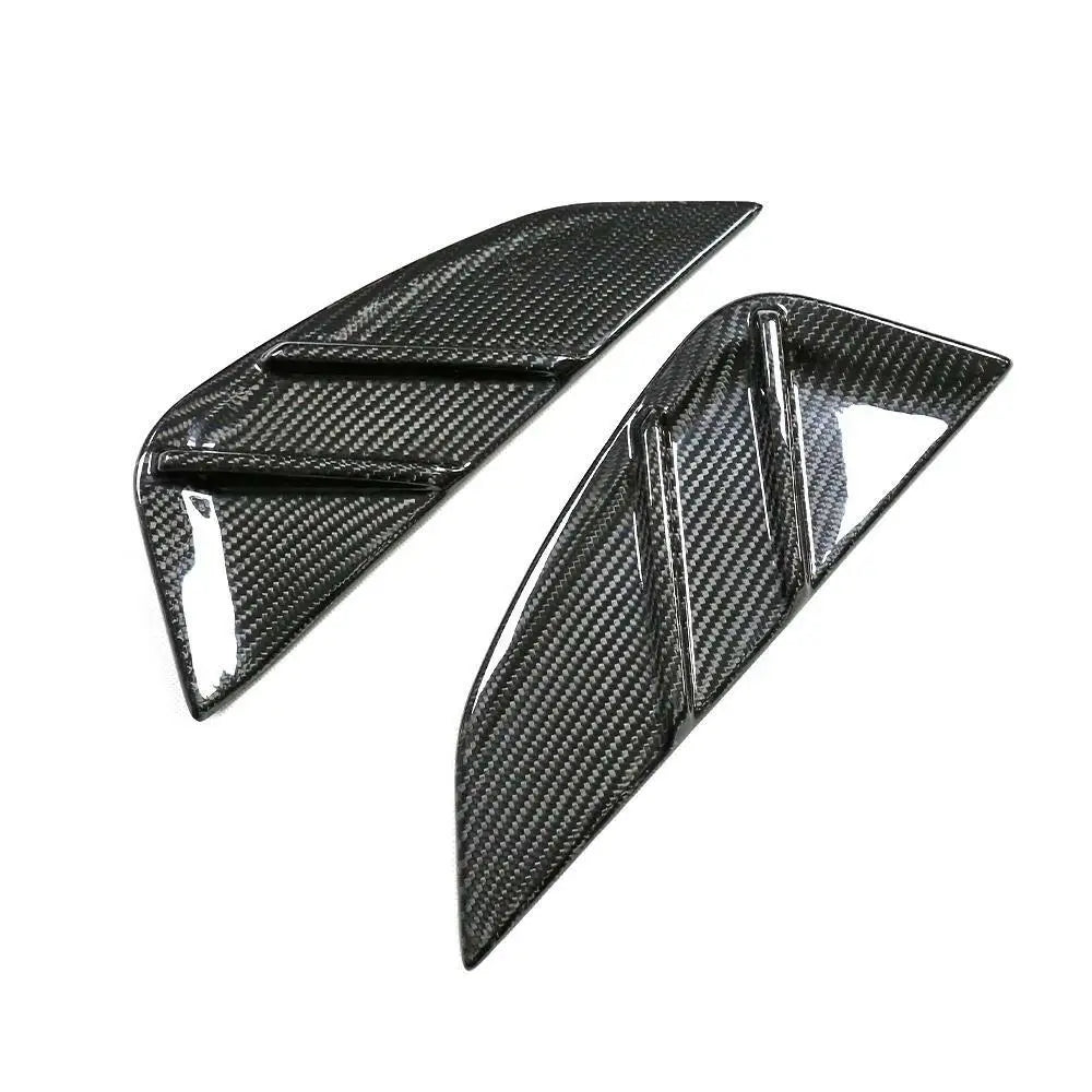 Oldalsó kopoltyú carbon fiber bmw m3 kipufogó rendszerhez fekete, fényes, aerodinamikus kialakítással
